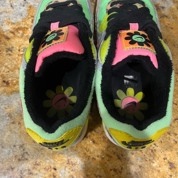Nike Air Max 90  Dancefloor Green size 7 - Picture 5 of 9